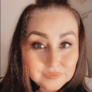 Meet your Posher, Nina